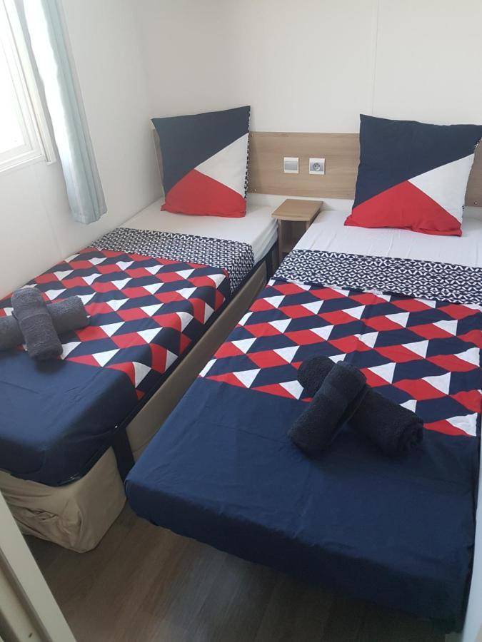 Frejus Tout Confort, Climatisation,Linge De Lit Et De Toilette, Coffre Fort, Ventilations Au Plafond Chambres Et Wifi Possible Εξωτερικό φωτογραφία