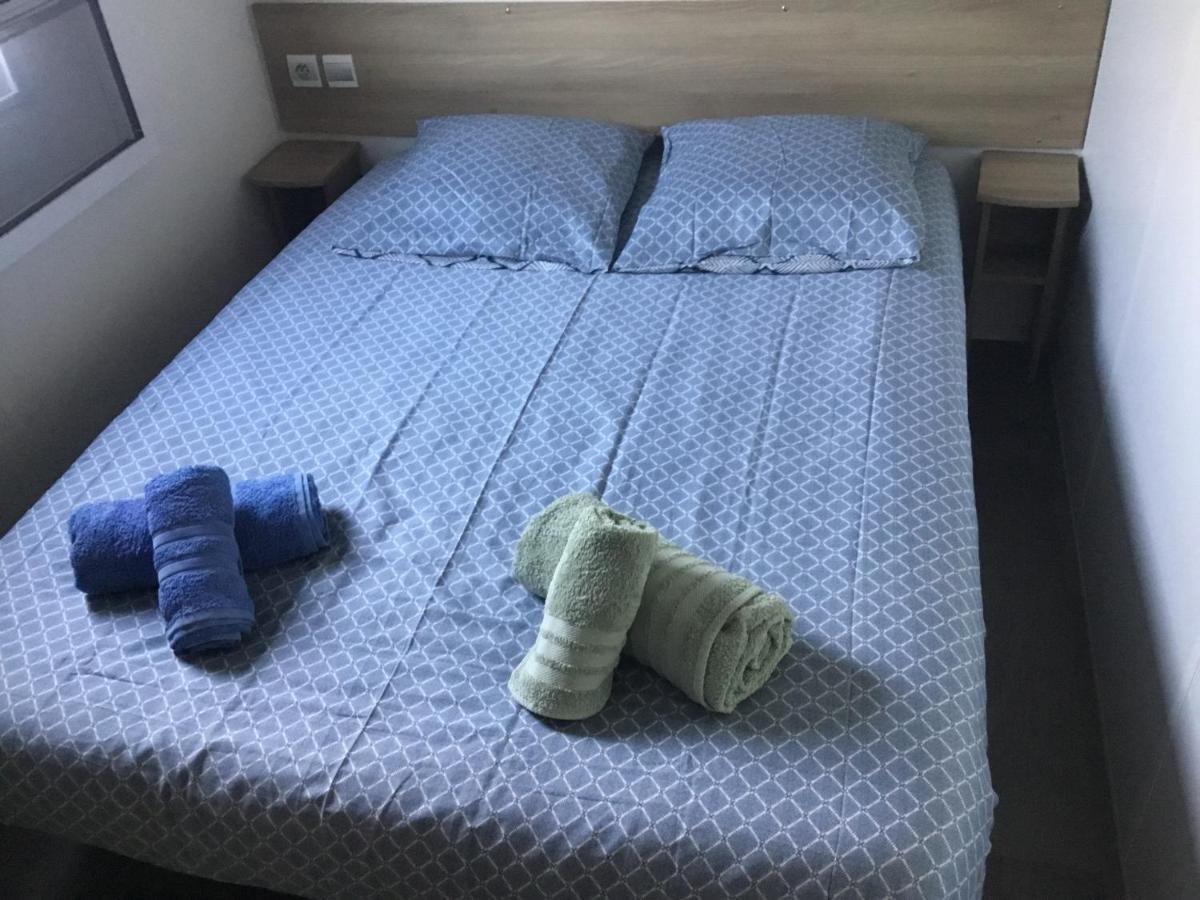 Frejus Tout Confort, Climatisation,Linge De Lit Et De Toilette, Coffre Fort, Ventilations Au Plafond Chambres Et Wifi Possible Εξωτερικό φωτογραφία