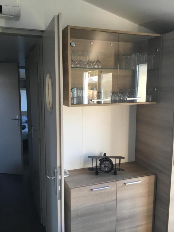 Frejus Tout Confort, Climatisation,Linge De Lit Et De Toilette, Coffre Fort, Ventilations Au Plafond Chambres Et Wifi Possible Εξωτερικό φωτογραφία